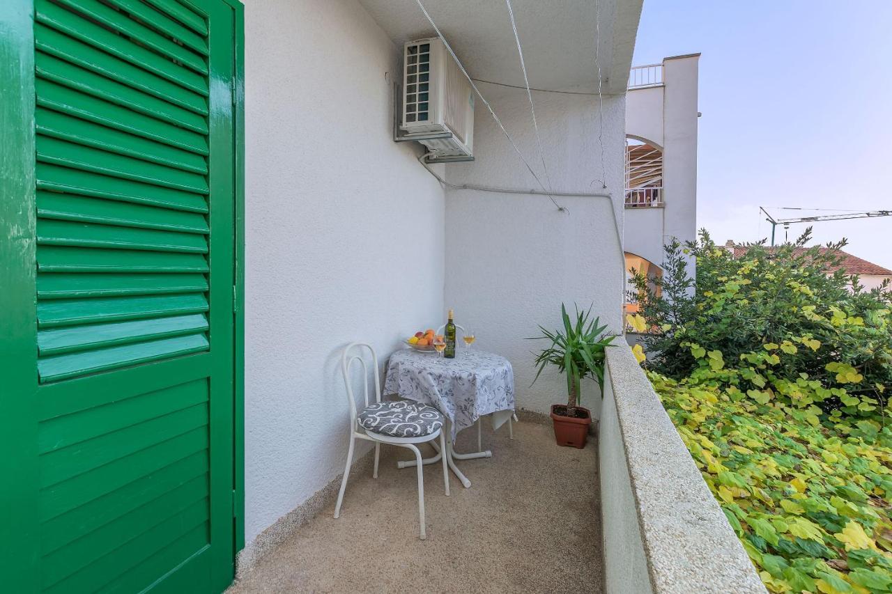 And Nevenka Apartment *